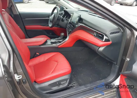 2024 Toyota Camry Hybrid Xse z USA, uszkodzony, nr VIN 4T1K31AK4RU629512